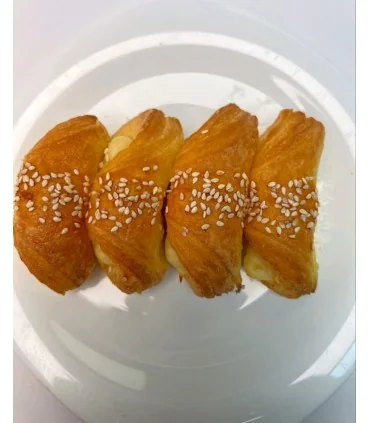 شیرینی خشک 3 گوش کنجدی