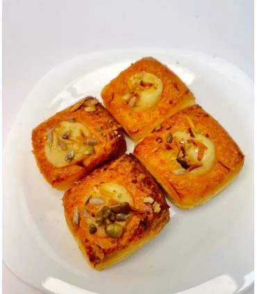 شیرینی خشک تزئینی با مغز