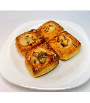 شیرینی خشک تزئینی با مغز