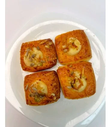 شیرینی خشک تزئینی با مغز