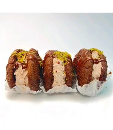 شیرینی لطیفه نارگیلی کاکائویی با پودر پسته
