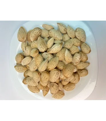 بادام پوست کاغذی خام