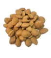 بادام درختی با پوست