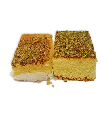 کیک اسفنجی با پودر پسته