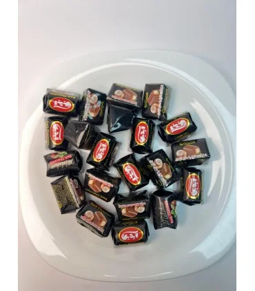 شکلات با مغز فندوق آیدین
